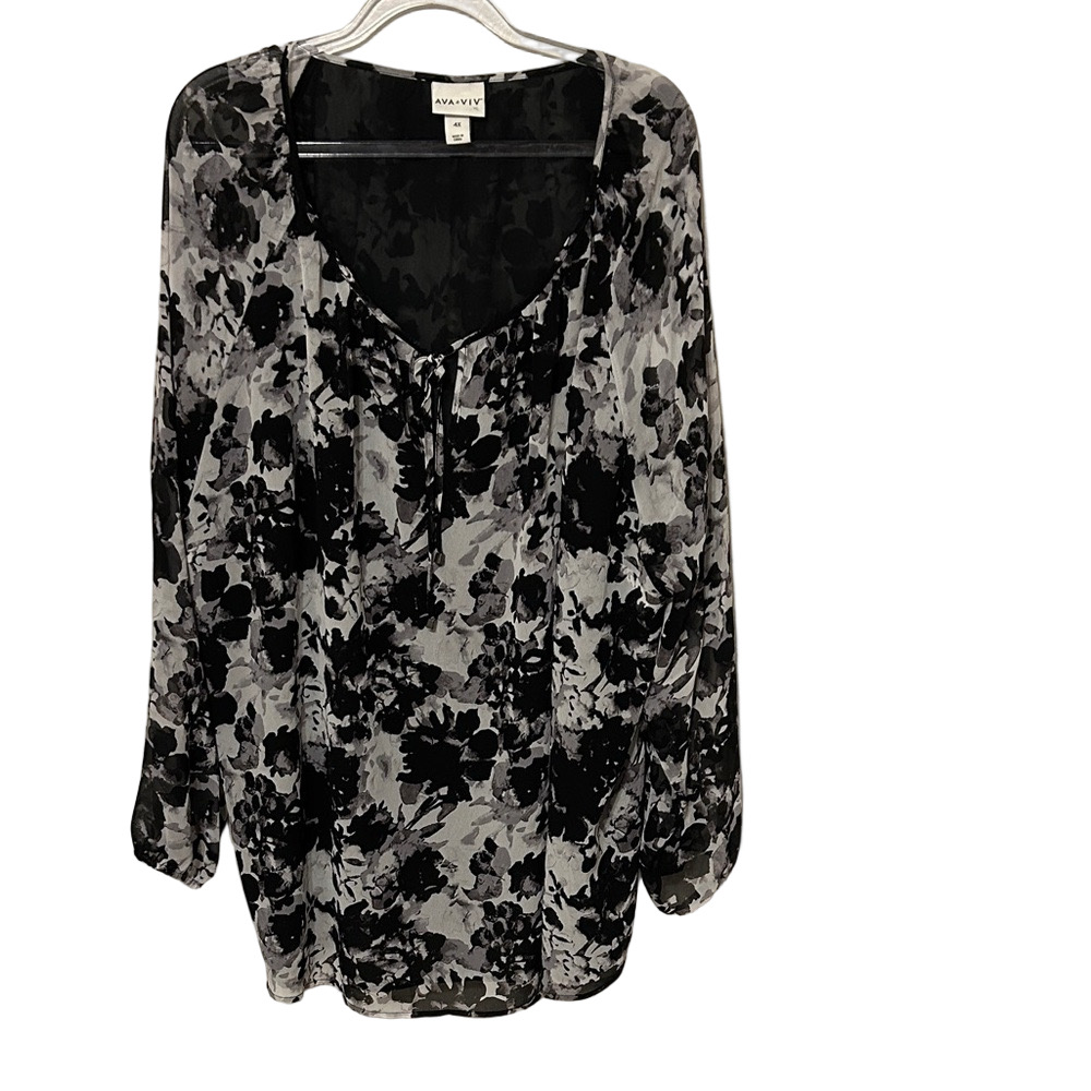 🐼Ava & Viv Abstract Floral V-Neck top in Black & Gray long sleeve size 4X GUC..
